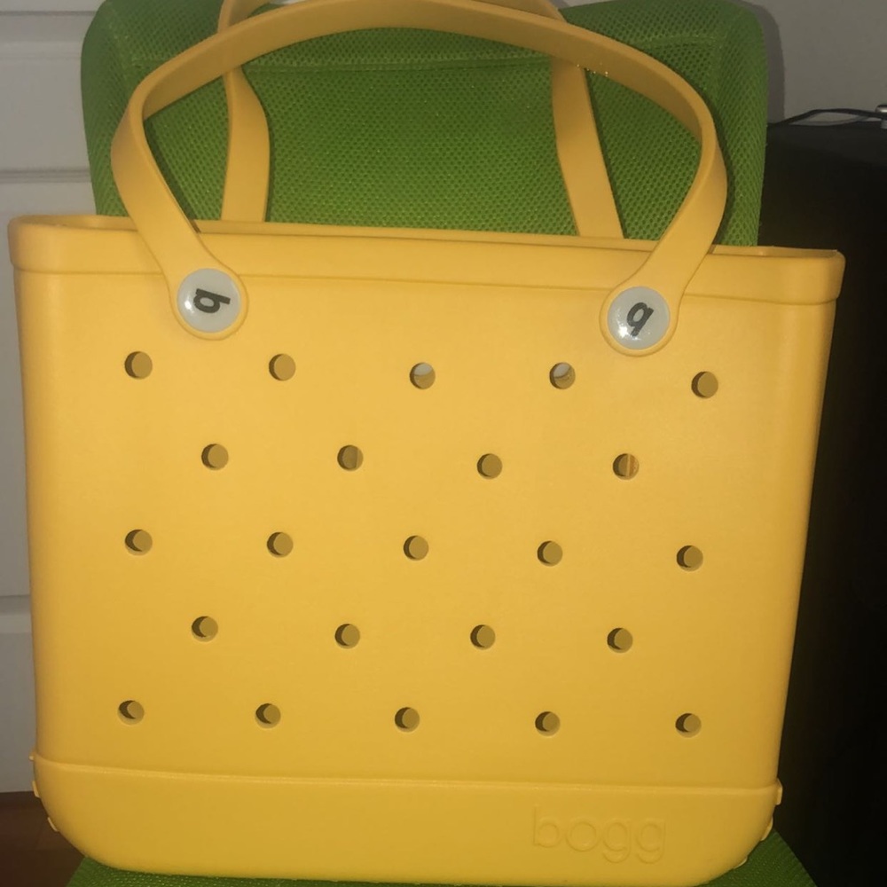 BOGG BAG for sale. I just don’t use it like I thought I would.